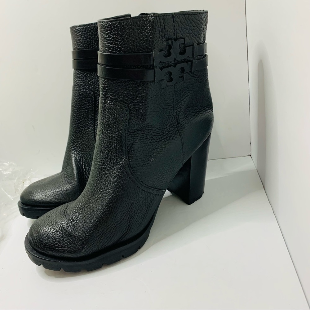 Authentic Tory Burch Leigh 90mm Lug Sole Women Bootie Sz 7.5